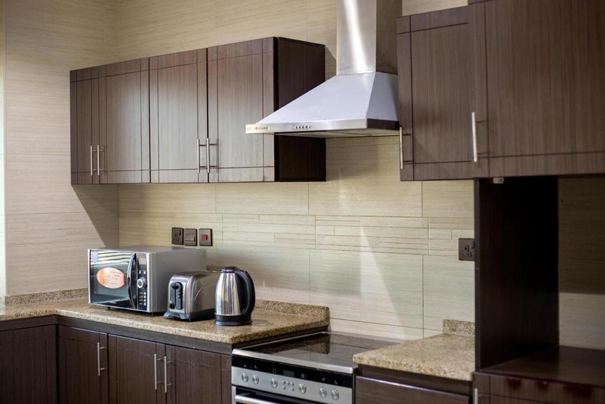 Better Living Apartment Дубай Экстерьер фото